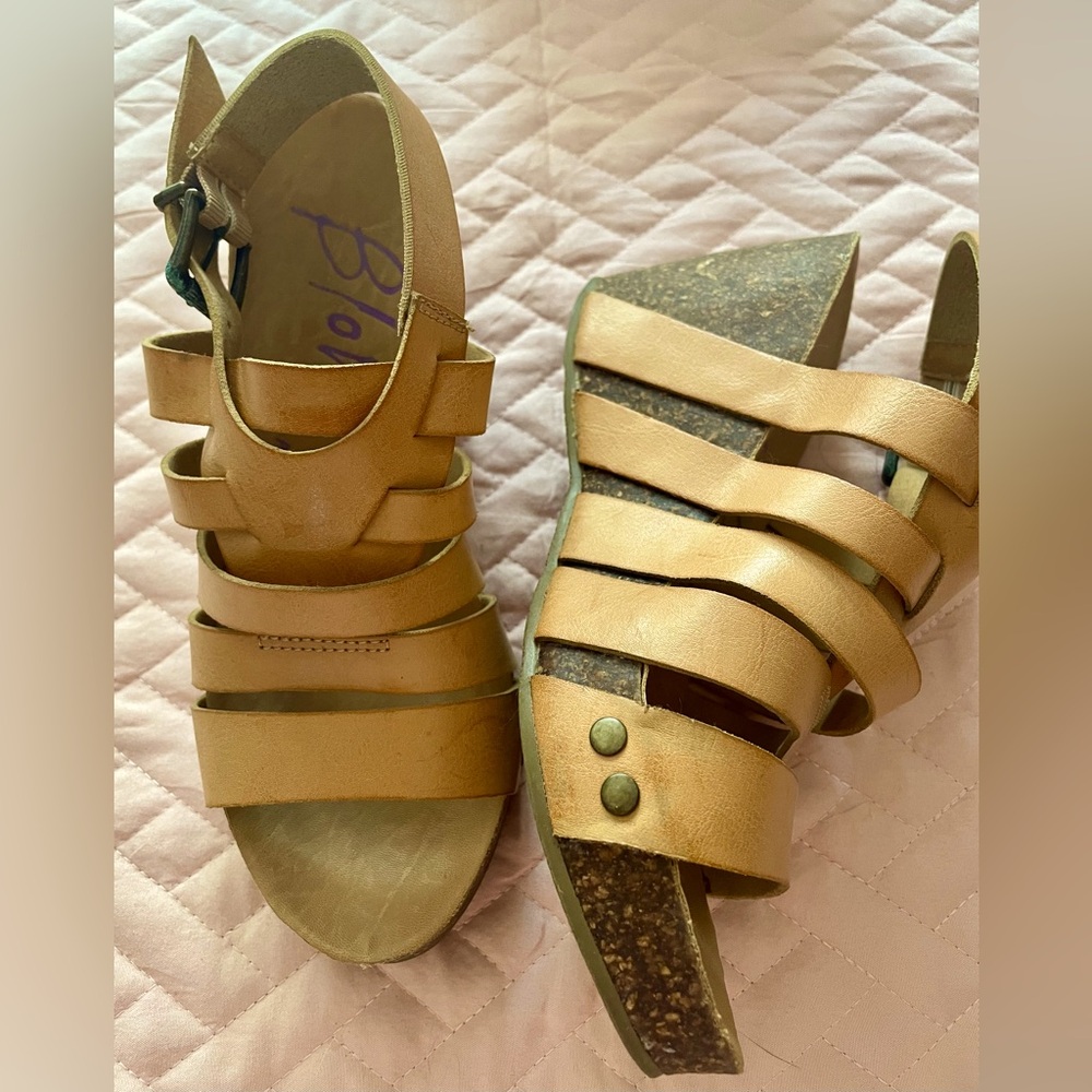 Blowfish Malibu Tan Leather & Cork Platform
Wedge Sandals Size 6